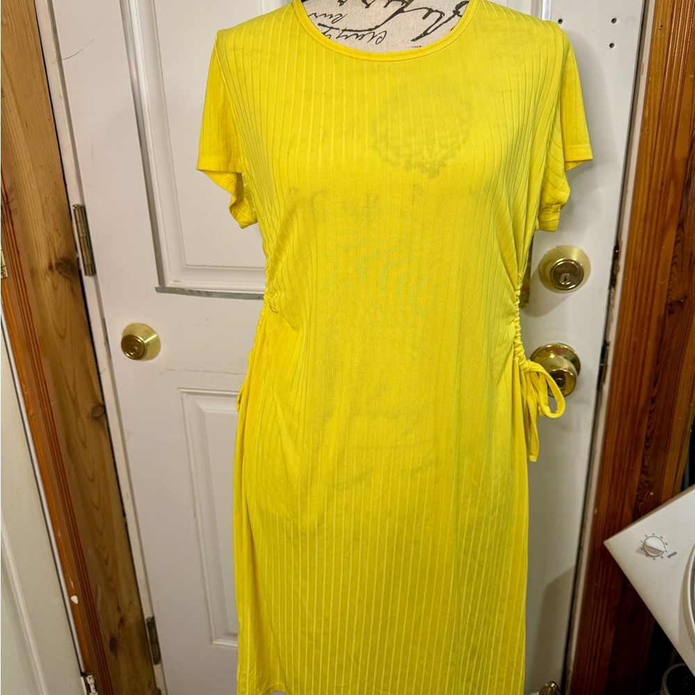 Bright Yellow Short Sleeve Dress